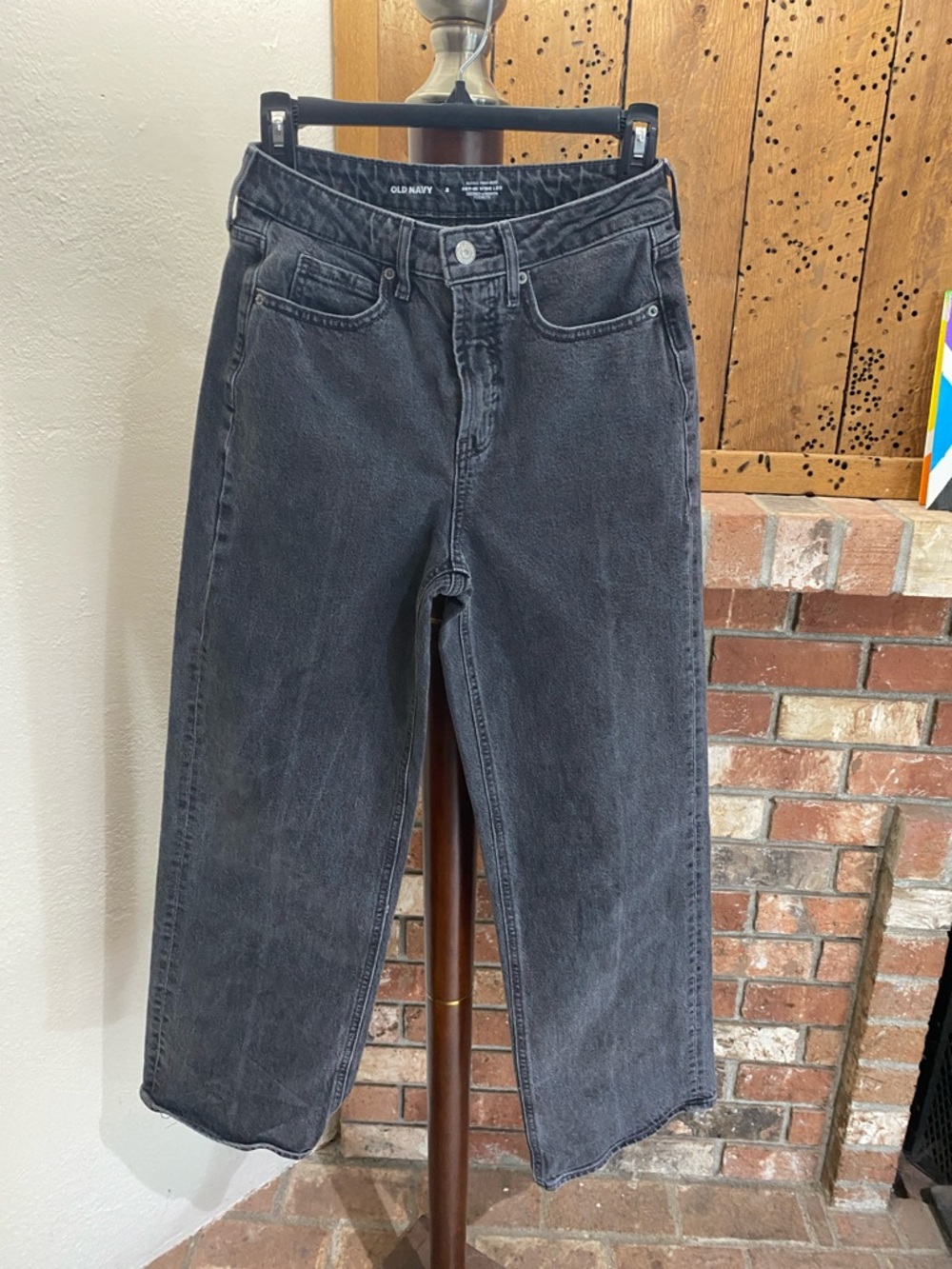 Old Navy Women's Washed Black Straight Leg Jeans